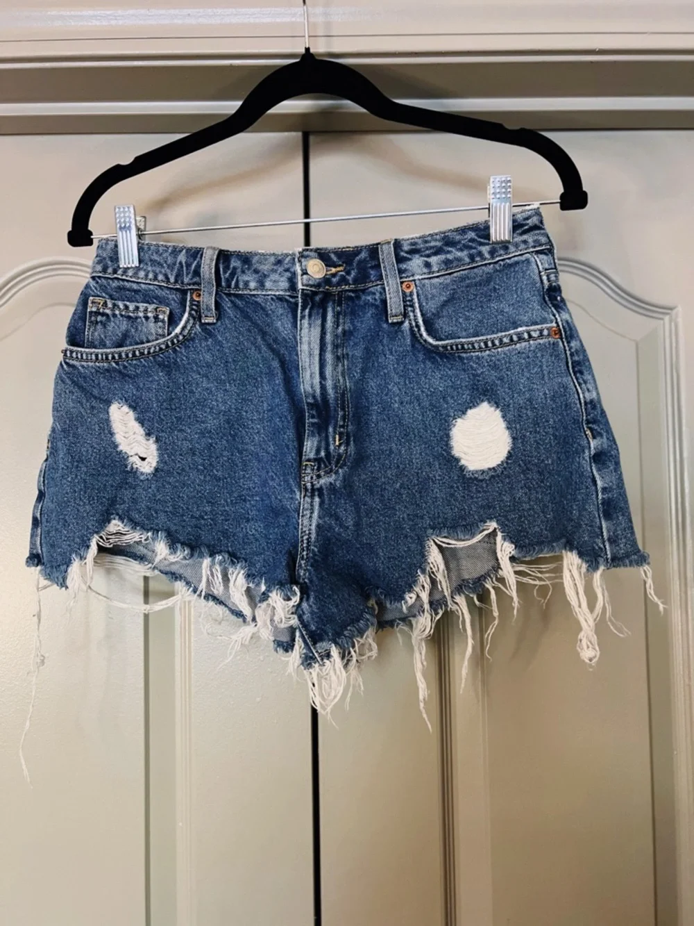 Forever 21 Distressed High Rise Denim Cutoff Shorts | Festival Y2K Indie Sleaze